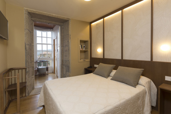 Doble con galería (cama matrimonial)